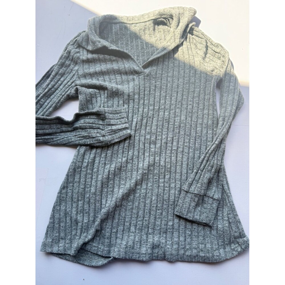 4/$25 Ribbed Hooded Tunic top Heather Green medium M collared gray 30” bust A11